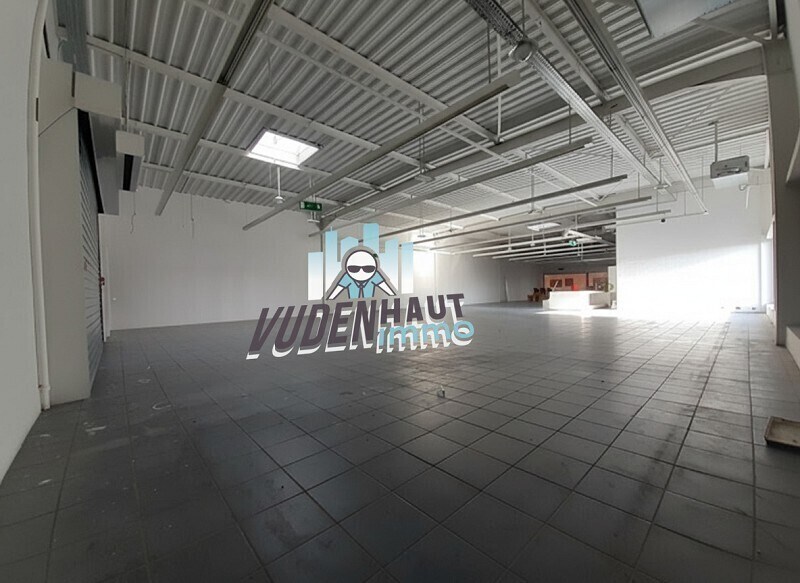 Retail in Portet-sur-Garonne to rent - Building Photo - Image 3 of 9