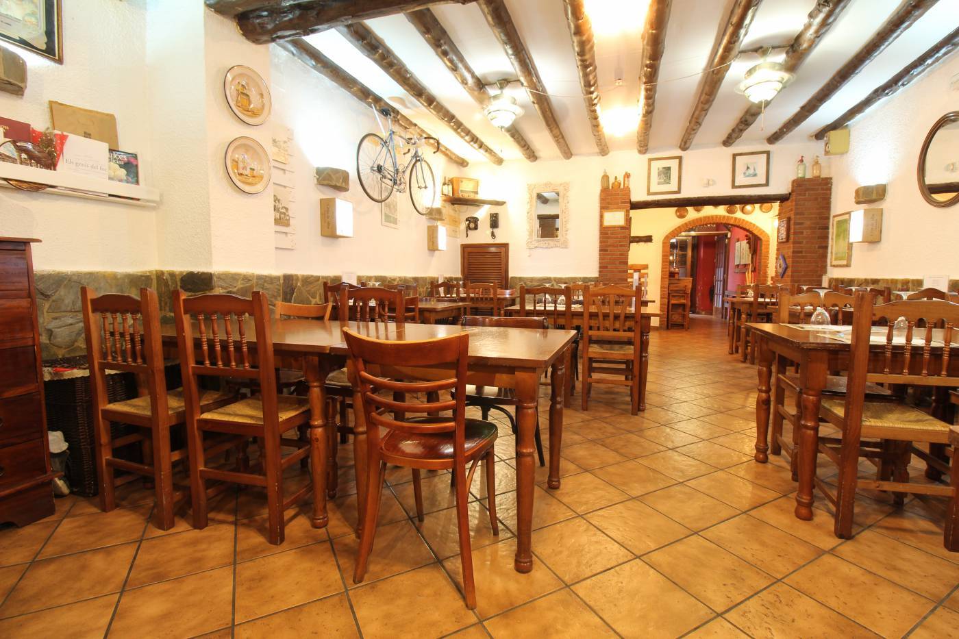 Retail in Vilanova i la Geltrú, Barcelona to rent Floor Plan- Image 1 of 9