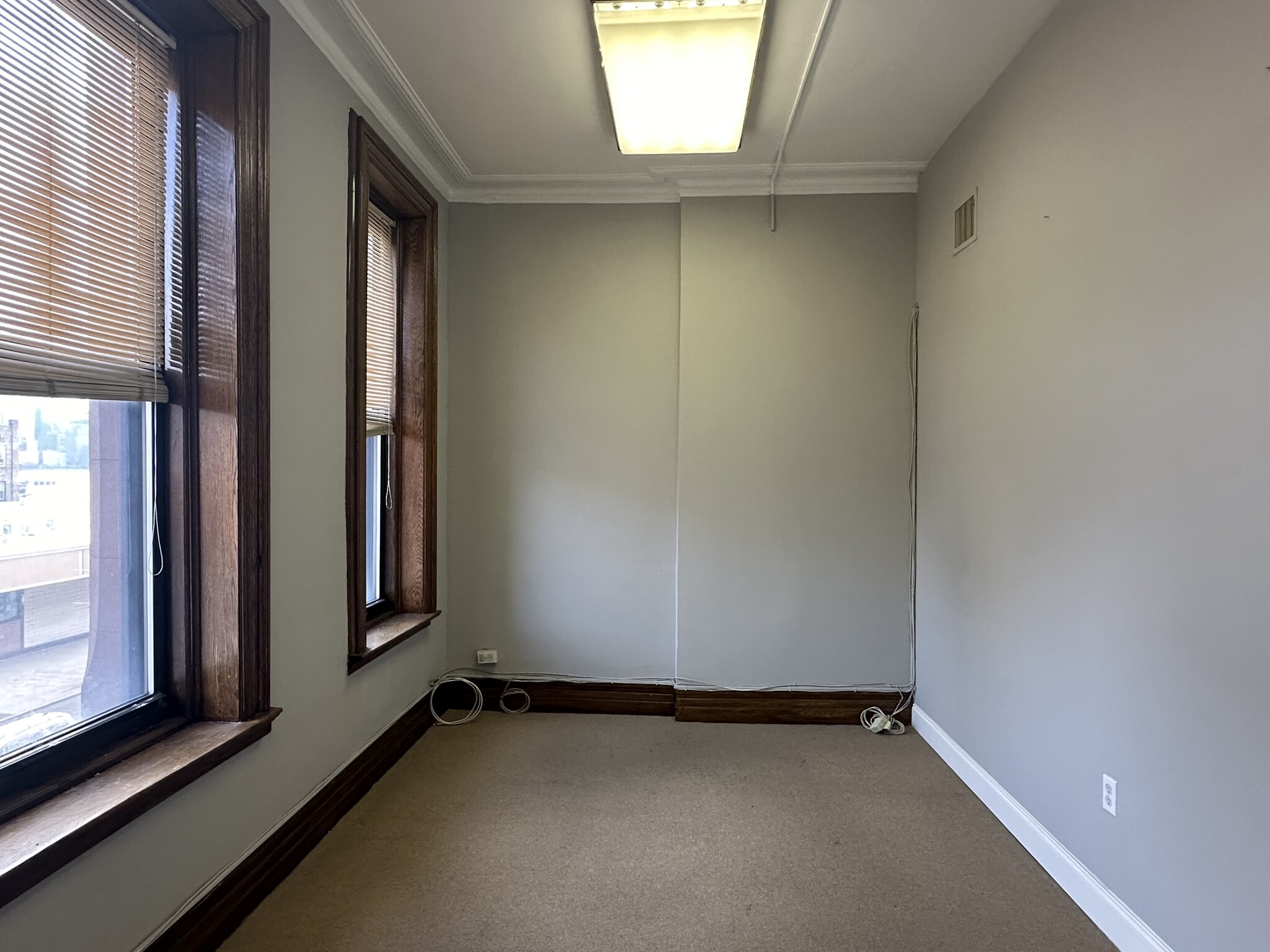 84 Washington St, Hoboken, NJ for rent Interior Photo- Image 1 of 4