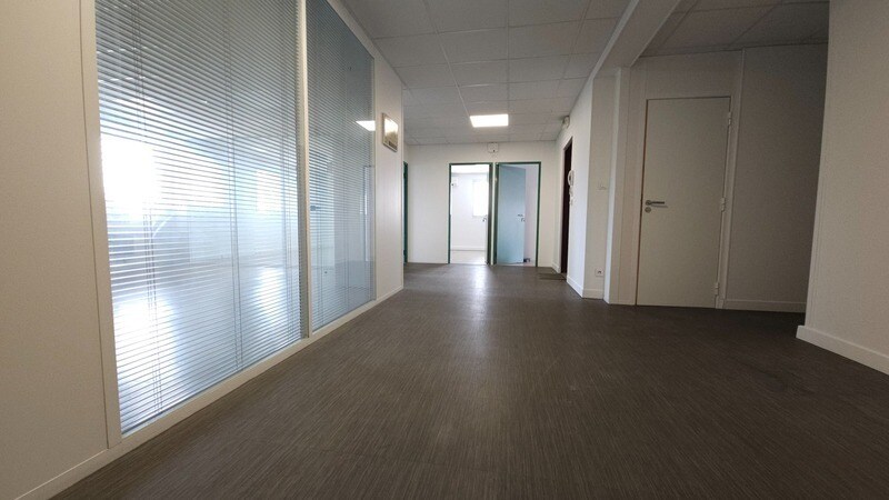 Office in Champlan to rent - Interior Photo - Image 3 of 7
