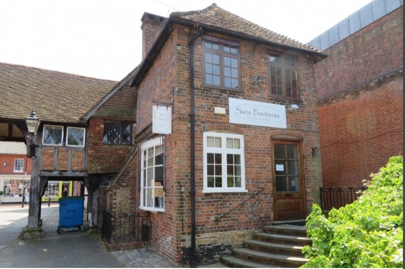 44 High St, Godalming for sale Primary Photo- Image 1 of 1