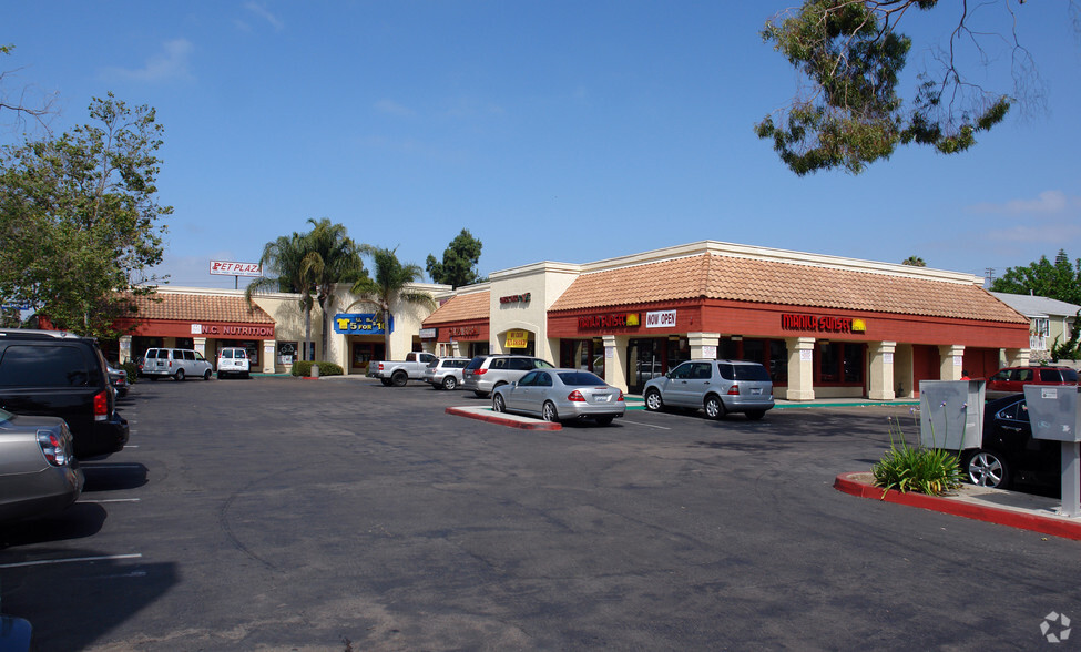 925 E Plaza Blvd, National City, CA for rent - Building Photo - Image 1 of 3