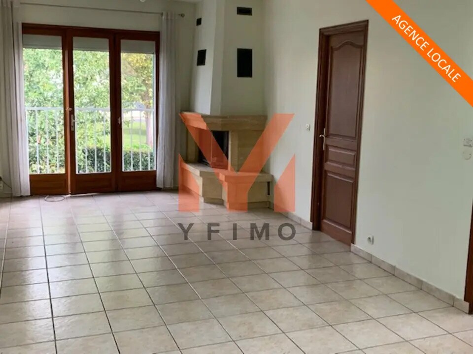 Office in Conflans-Sainte-Honorine to rent Building Photo- Image 1 of 11