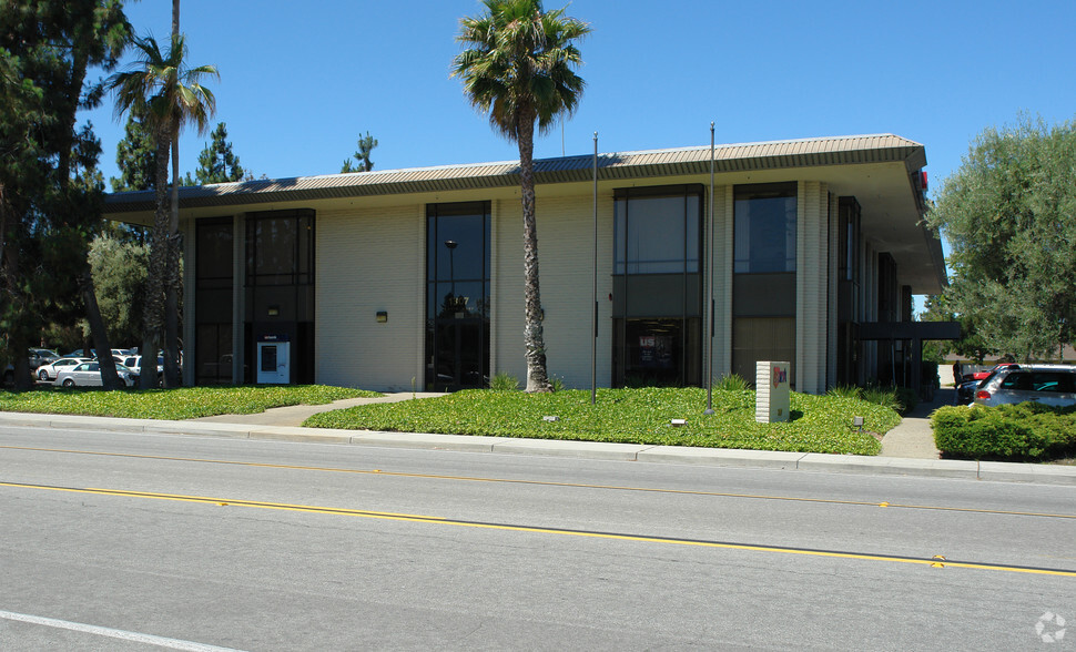 1307-1309 S Mary Ave, Sunnyvale, CA for rent - Building Photo - Image 2 of 7