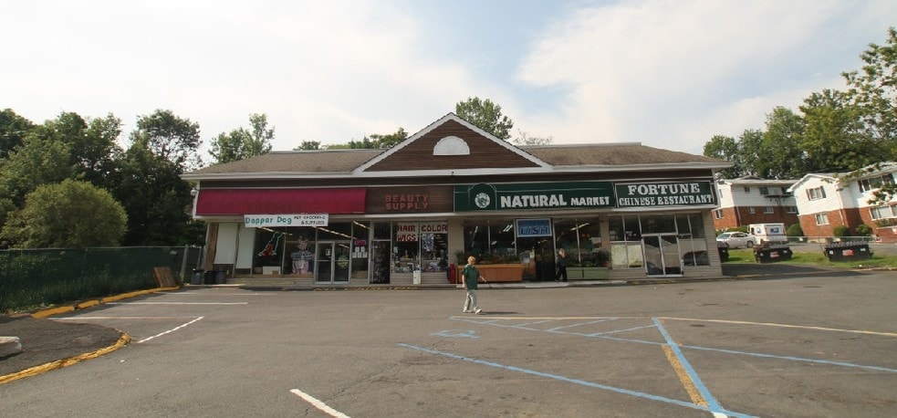 37 Route 59 Hwy, Nyack, NY for rent - Building Photo - Image 1 of 4