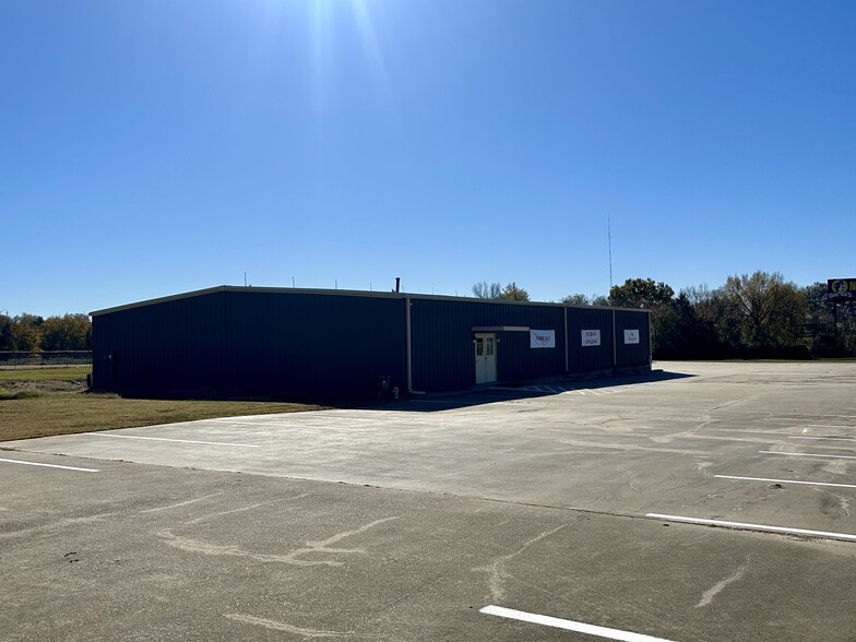 1130 E Shannon Rd, Sulphur Springs, TX for rent - Building Photo - Image 3 of 15