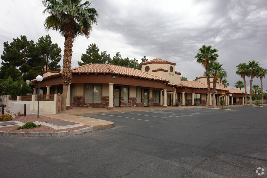 2955 E Sunset Rd, Las Vegas, NV for rent - Building Photo - Image 1 of 15