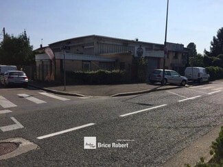 More details for 13 Rue Du Canal, Villeurbanne - Office, Light Industrial to Rent
