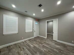 17134 N Eldridge Pkwy, Tomball, TX to rent Interior Photo- Image 2 of 17