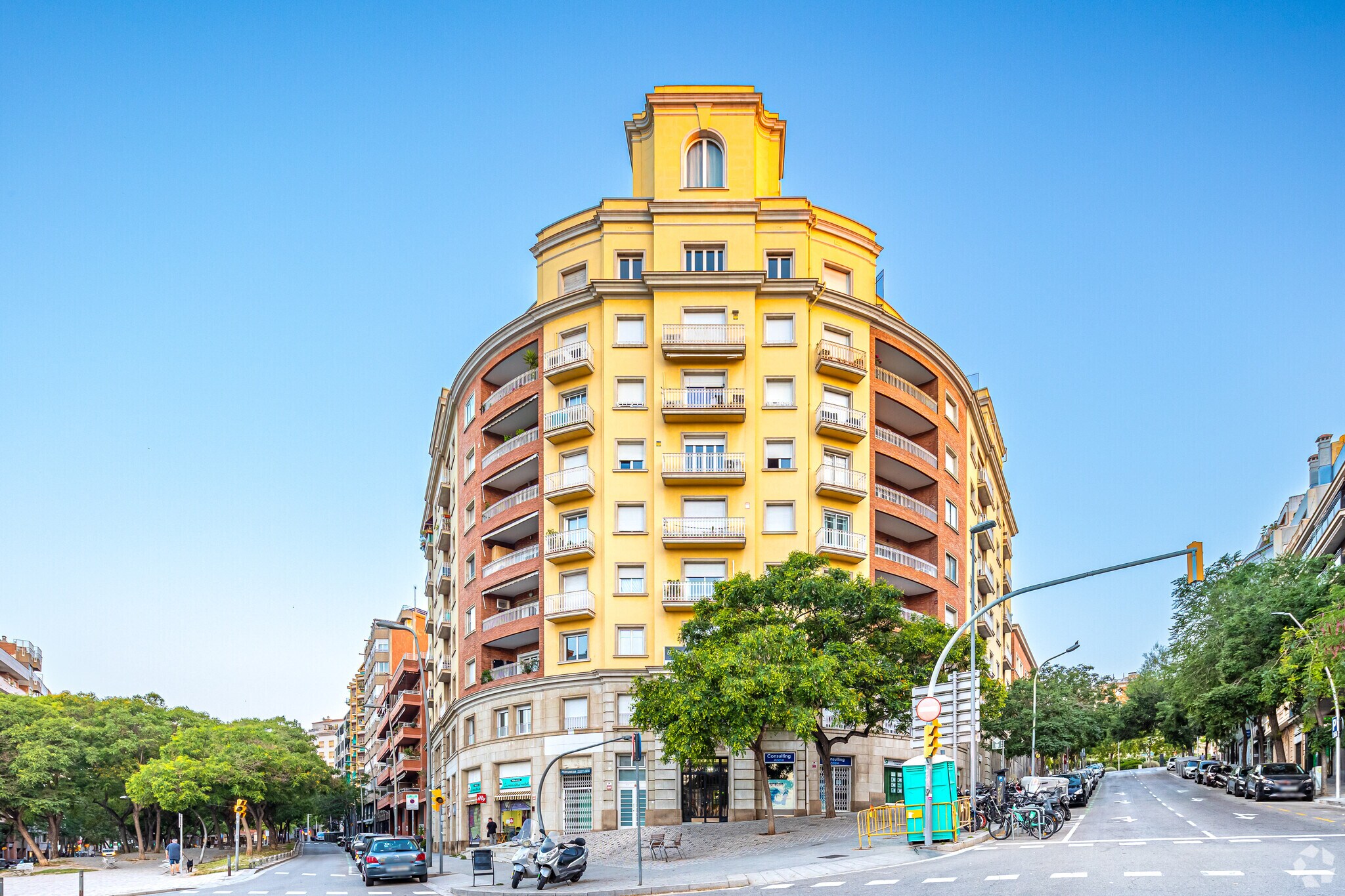 Build-to-Rent in Barcelona, Barcelona for sale Building Photo- Image 1 of 3