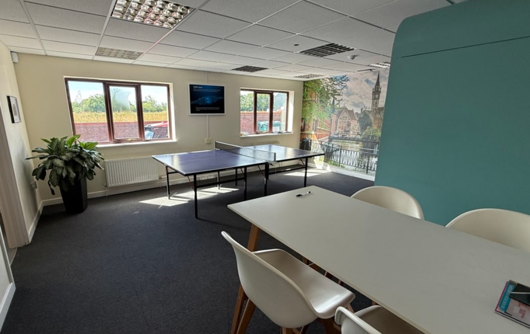 Willow End Park, Welland to rent Interior Photo- Image 1 of 4