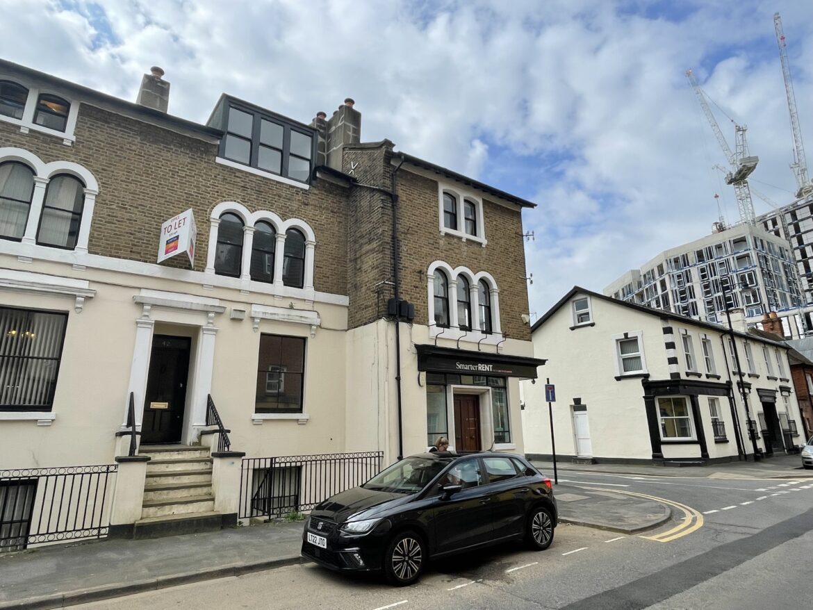 42 Broadway, Maidenhead for sale Building Photo- Image 1 of 1