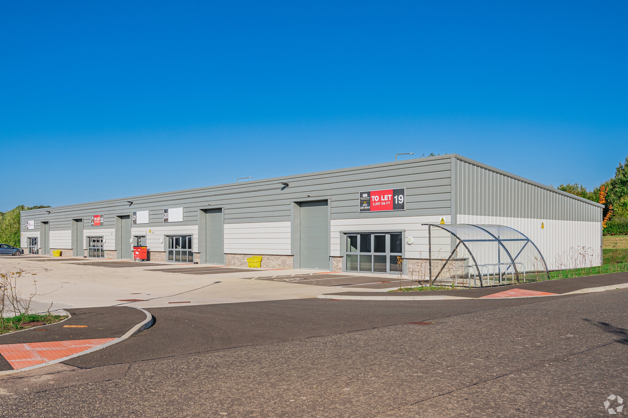 19-23 Appleton Pky, Livingston to rent Primary Photo- Image 1 of 3