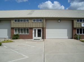 Terracotta Rd, South Godstone for rent Building Photo- Image 1 of 4