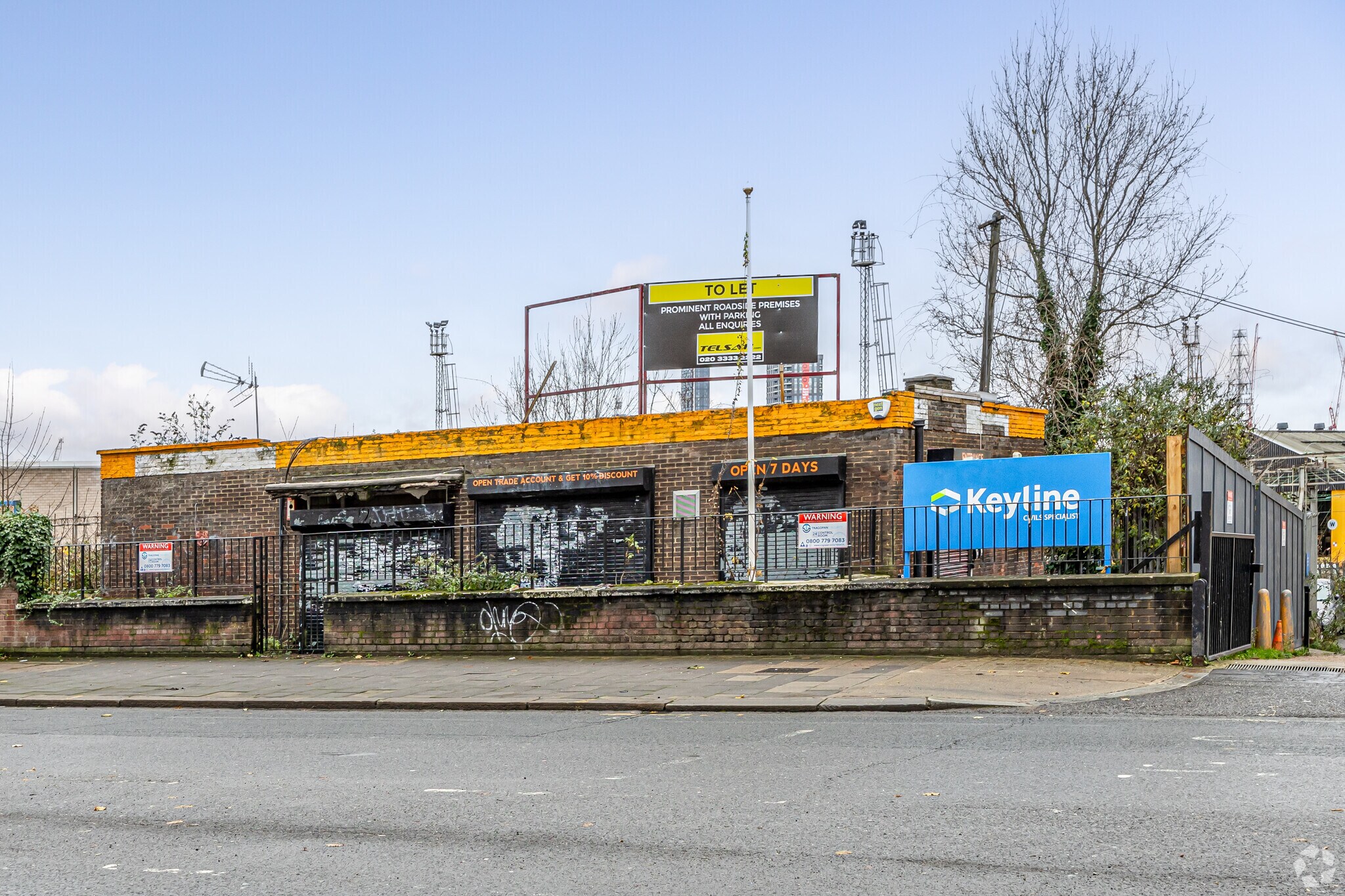 12 Scrubs Ln, London for sale Primary Photo- Image 1 of 1