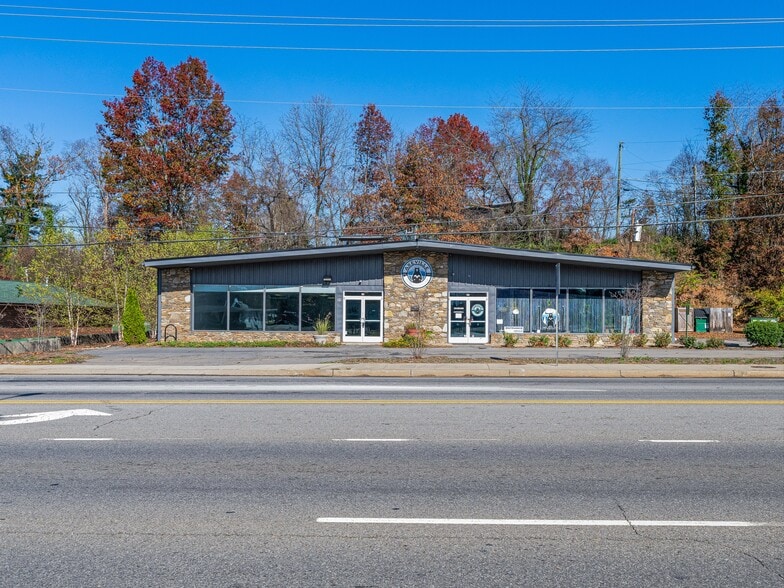 99 New Leicester Hwy, Asheville, NC for rent - Building Photo - Image 1 of 16