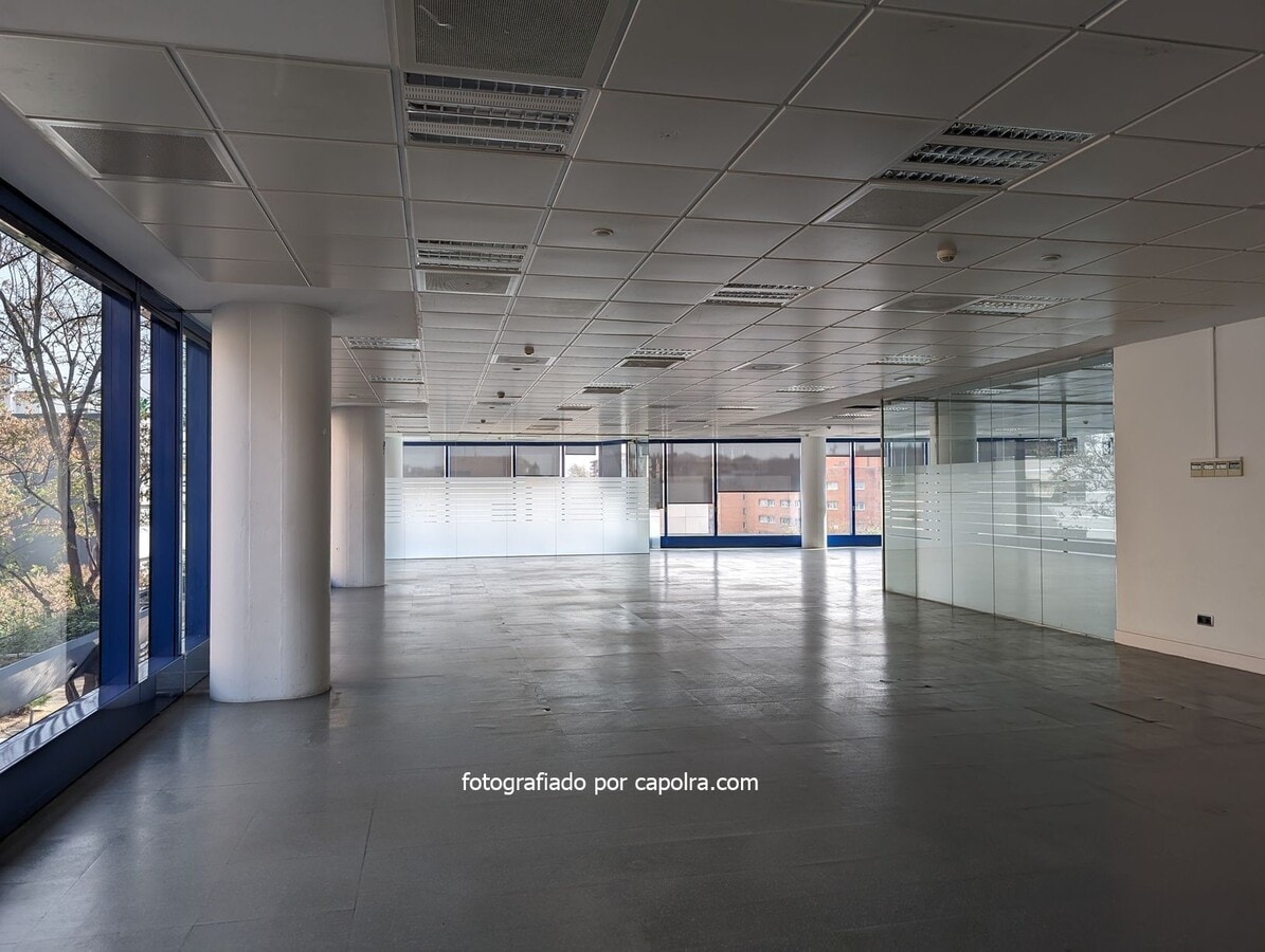 Avinguda dels Vents, 9-13, Badalona, BAR 08917 - Unit 2 - - Interior Photo - Image 2 of 14