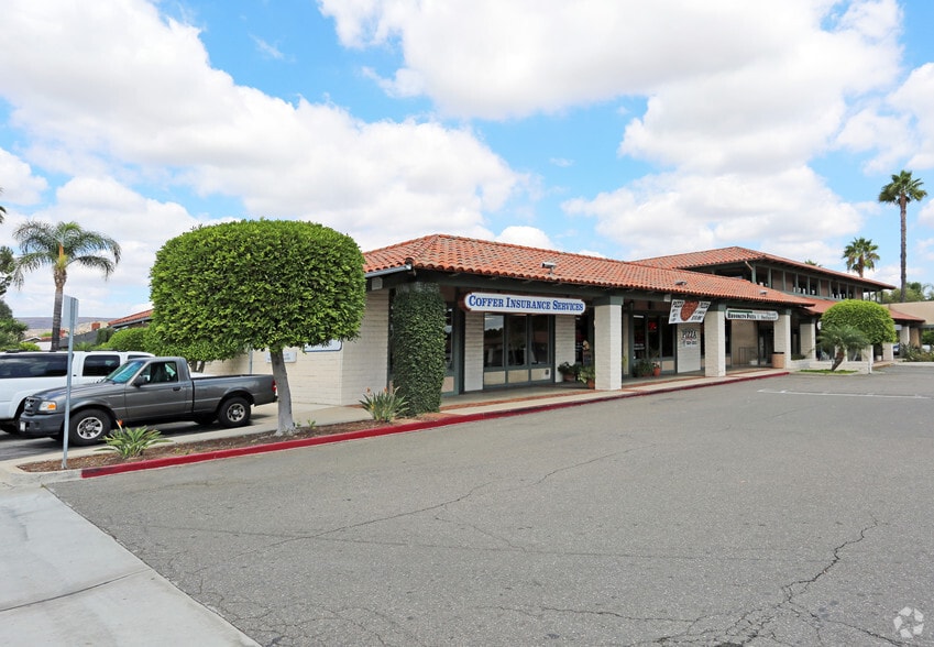 1267-1281 E Imperial Hwy, Placentia, CA for rent - Primary Photo - Image 3 of 7