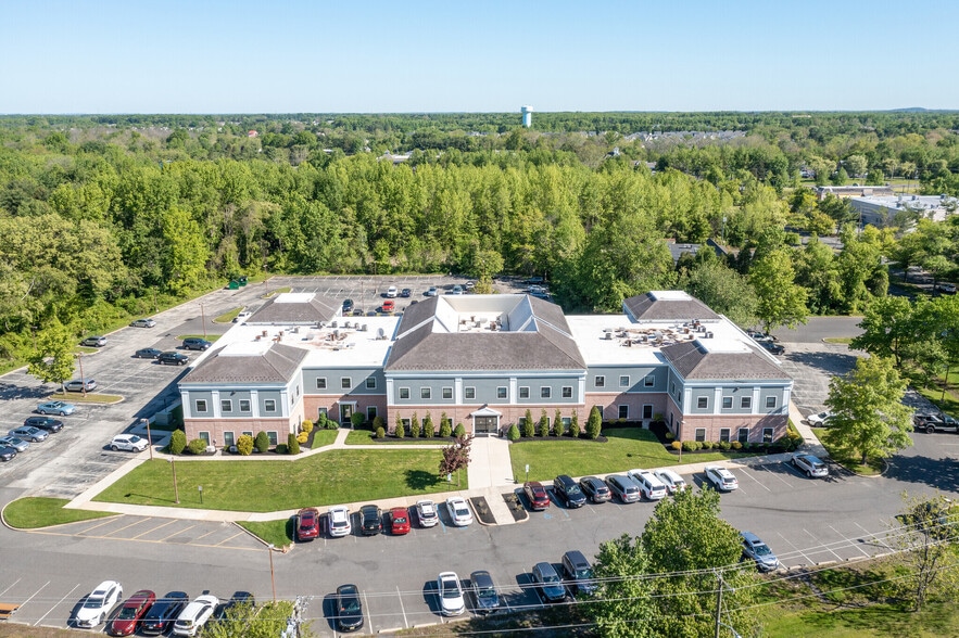 103 Old Marlton Pike, Medford, NJ to rent - Building Photo - Image 2 of 2