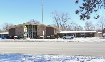 18525 S Torrence Ave, Lansing, IL for rent Primary Photo- Image 1 of 39