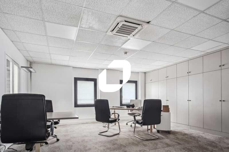 Light Industrial in Saint-Soupplets to rent - Interior Photo - Image 3 of 13