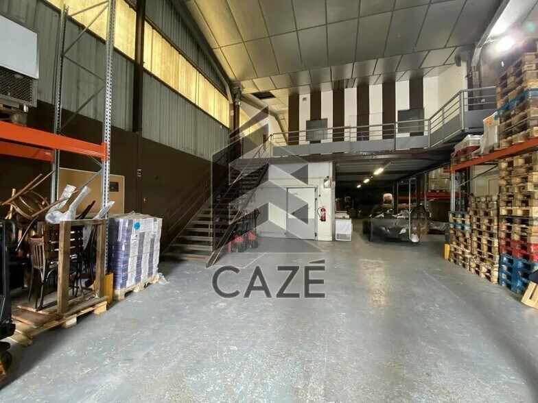 Industrial in Bordeaux for sale - Interior Photo - Image 1 of 11