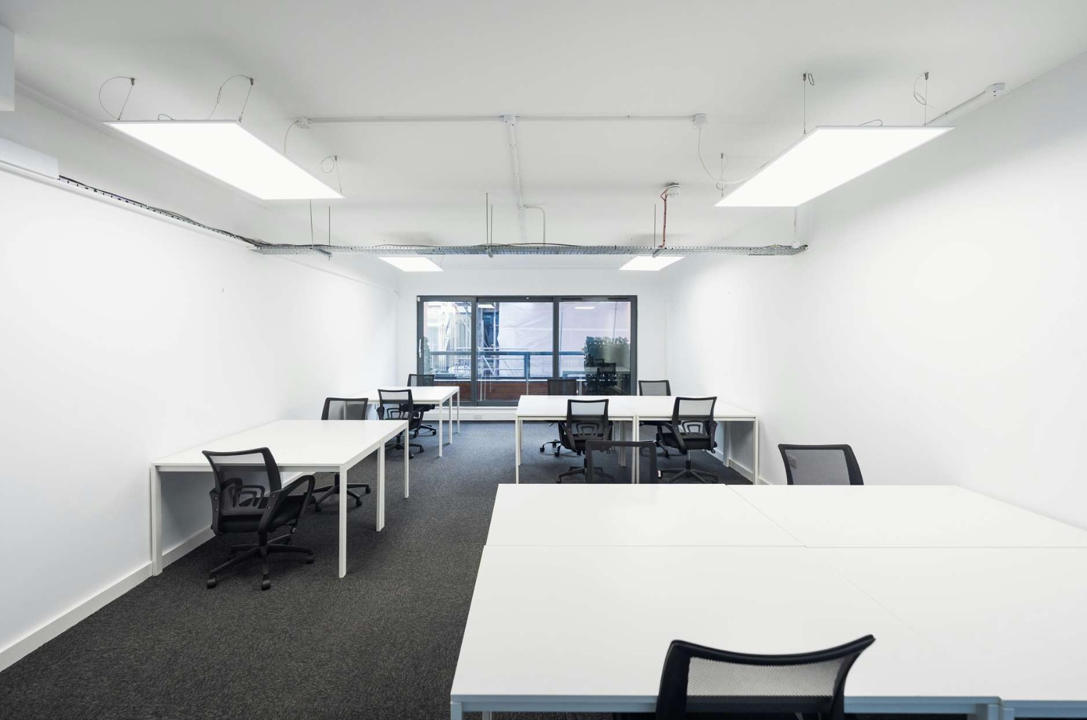 23-37 Edge St, Manchester to rent Interior Photo- Image 1 of 6