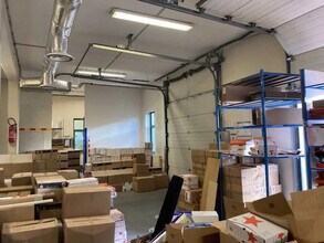 164-166 Avenue Joseph Kessel, Voisins-le-Bretonneux to rent Interior Photo- Image 2 of 5