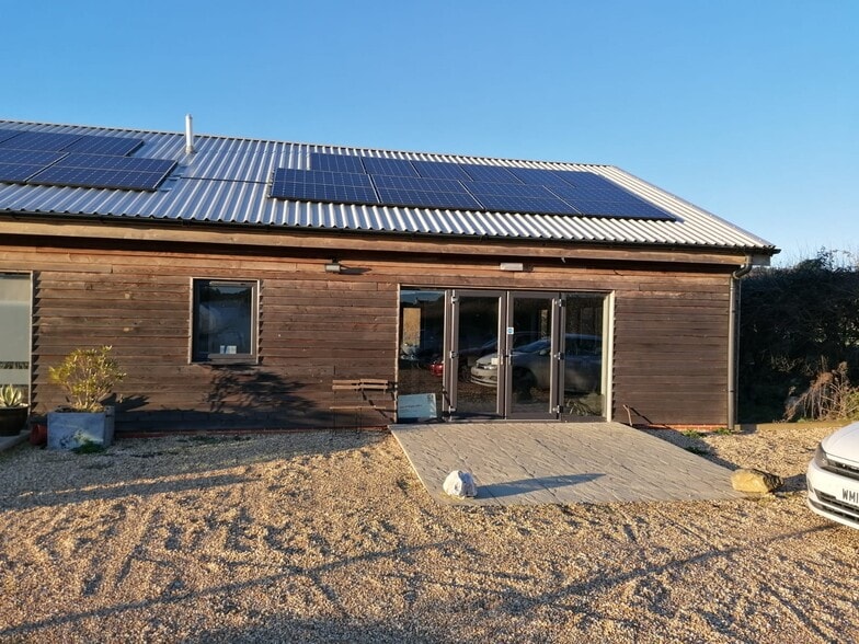 Langbridge, Newchurch to rent - Building Photo - Image 1 of 4