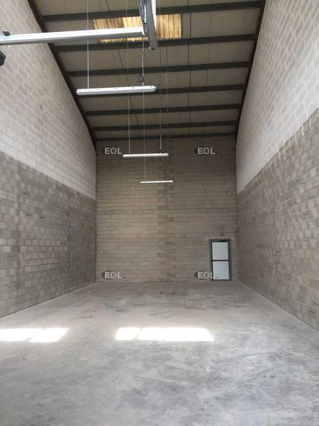 Industrial in Brie-Comte-Robert for sale Interior Photo- Image 1 of 3