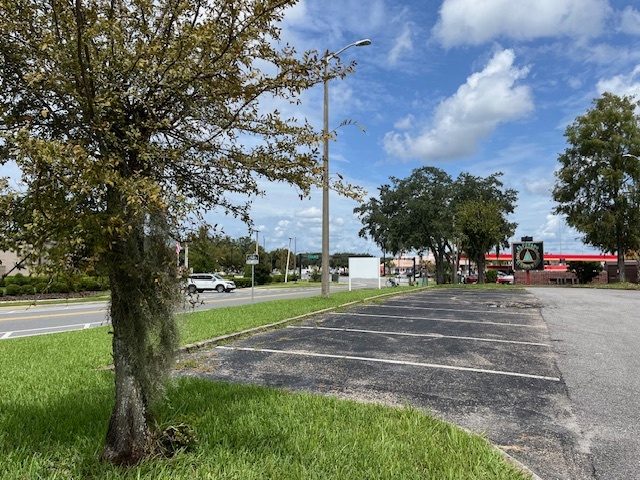 4005 SW 40th Blvd, Gainesville, FL for rent - Building Photo - Image 3 of 5