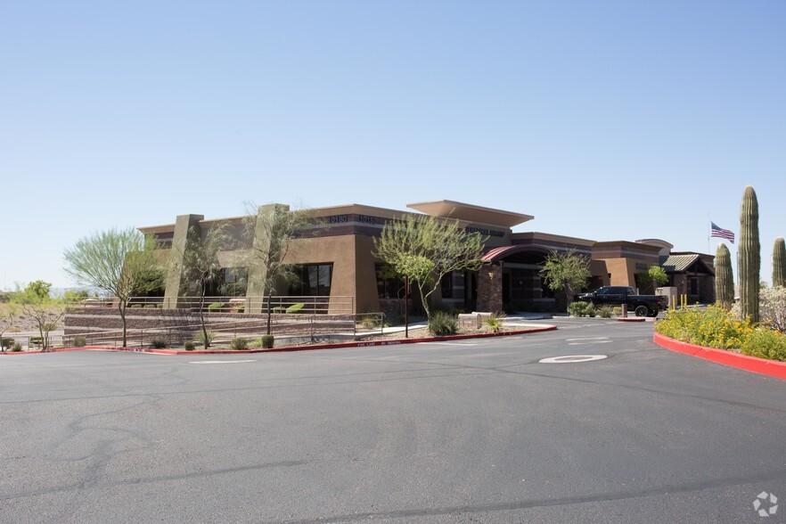 10180-10210 W Happy Valley Rd, Peoria, AZ for rent - Building Photo - Image 2 of 7