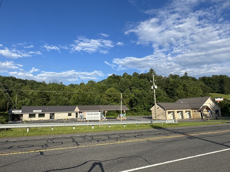 6546 NC-226, Spruce Pine, NC for sale - Building Photo - Image 3 of 7