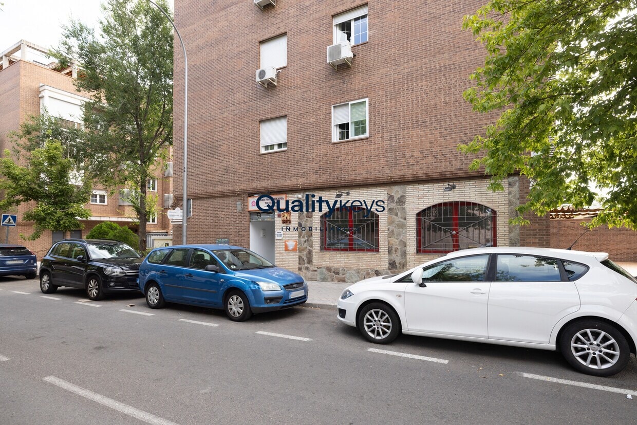 Madrid, MAD 28022 - Unit - -  - Interior Photo - Image 1 of 22