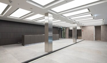 5 Norwich St, London to rent Building Photo- Image 1 of 3