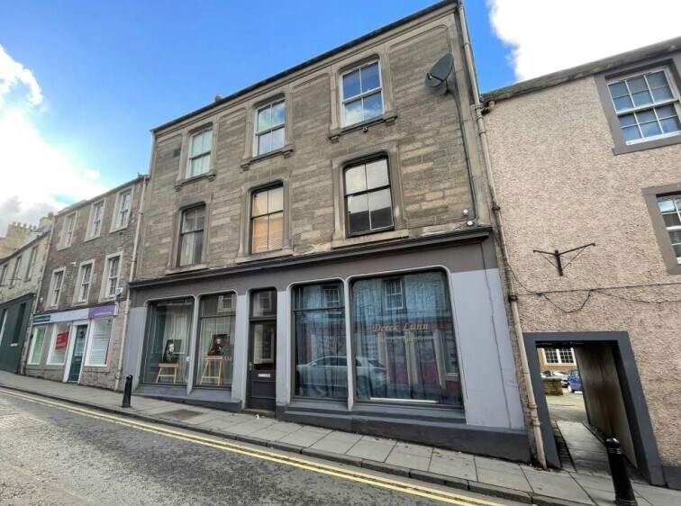 10 Howegate, Hawick TD9 0AB Retail for Rent UK