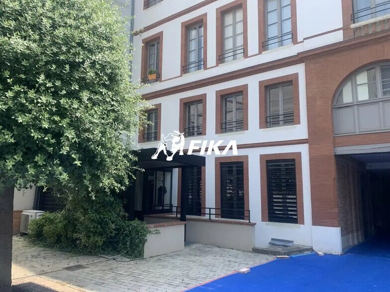 Office in Toulouse to rent - Building Photo - Image 1 of 14