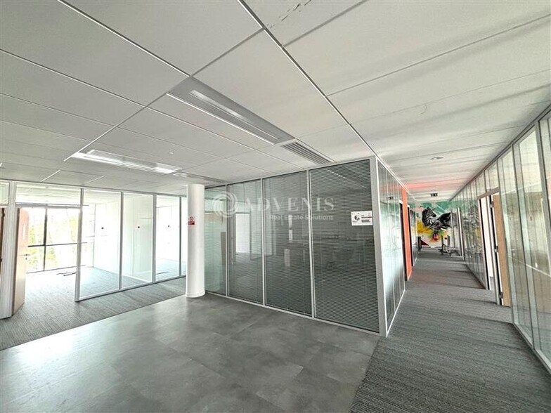 Office in Maisons-Alfort to rent - Interior Photo - Image 3 of 8