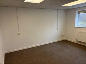 Mill Ln, Lopen to rent Interior Photo- Image 2 of 3