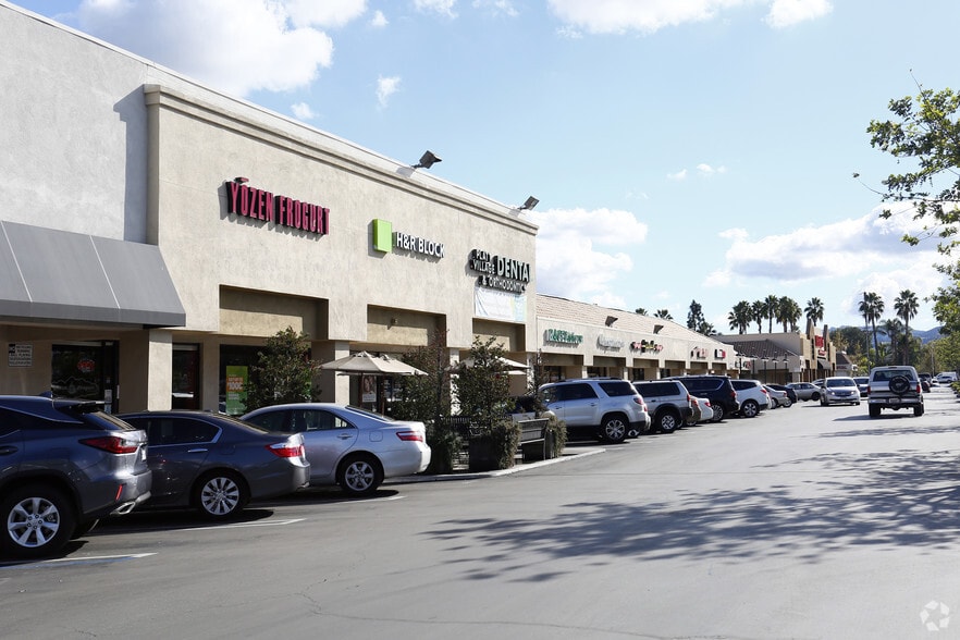 6534 Platt St, West Hills 91307 Platt Village UK