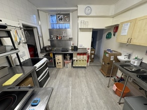 1 East Preston St, Edinburgh to rent Interior Photo- Image 2 of 2