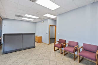 5801 S McClintock Dr, Tempe, AZ to rent Interior Photo- Image 1 of 15