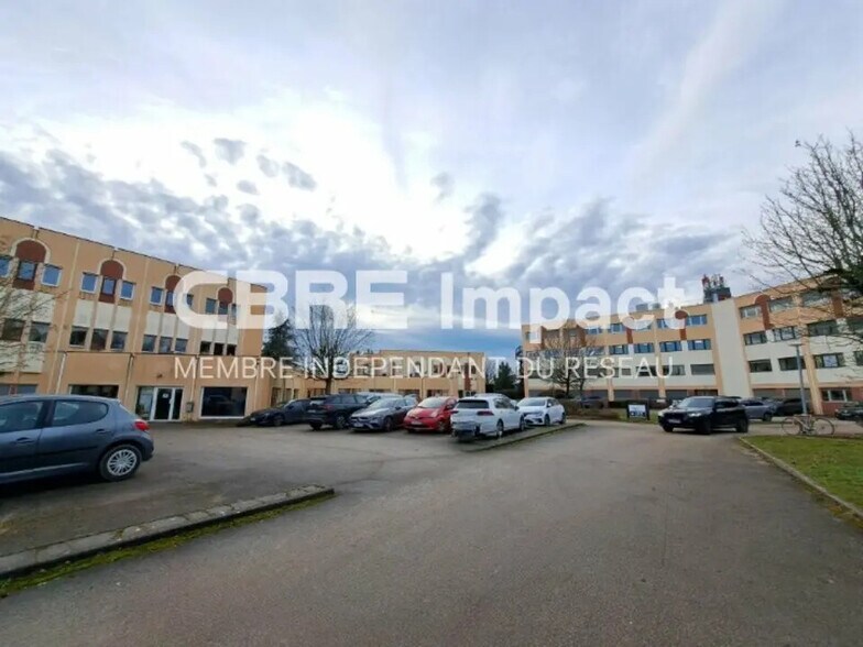 Office in Dijon to rent - Building Photo - Image 3 of 6