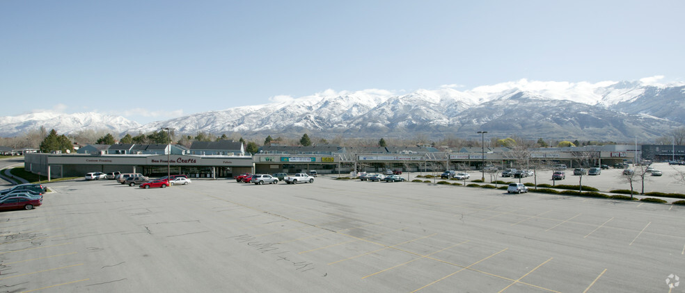 332-354 N Main St, Kaysville, UT for rent - Building Photo - Image 3 of 10