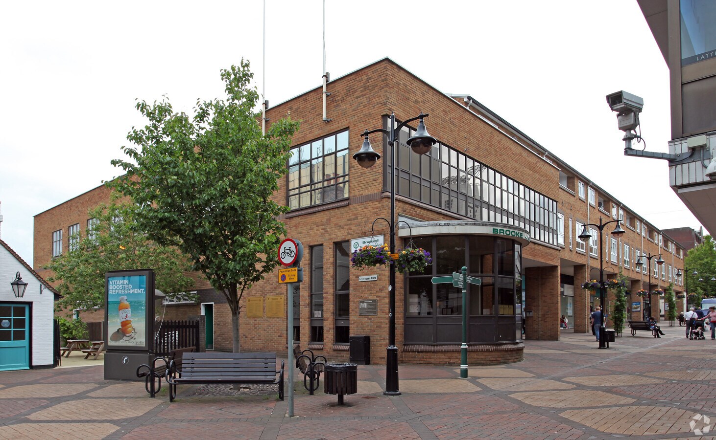 4054 High St, Bracknell, RG12 1DU UK