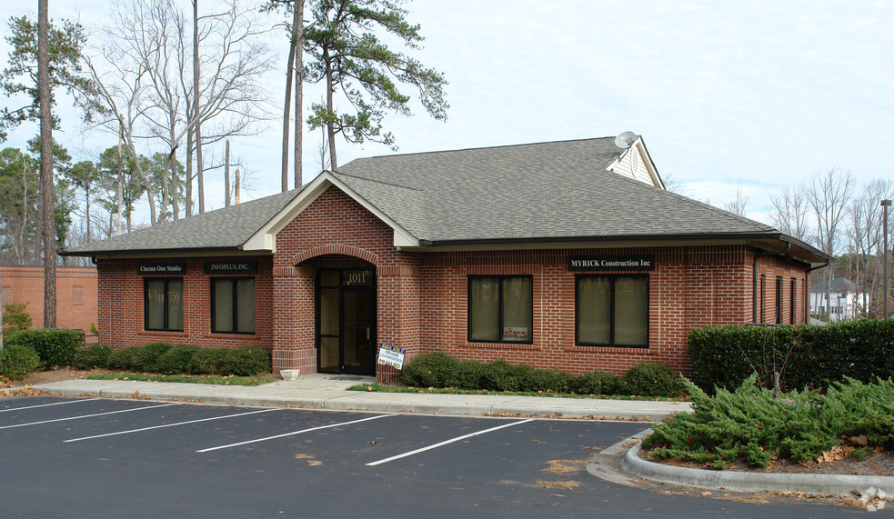 1011 Pemberton Hill Rd, Apex, NC for sale - Primary Photo - Image 1 of 6