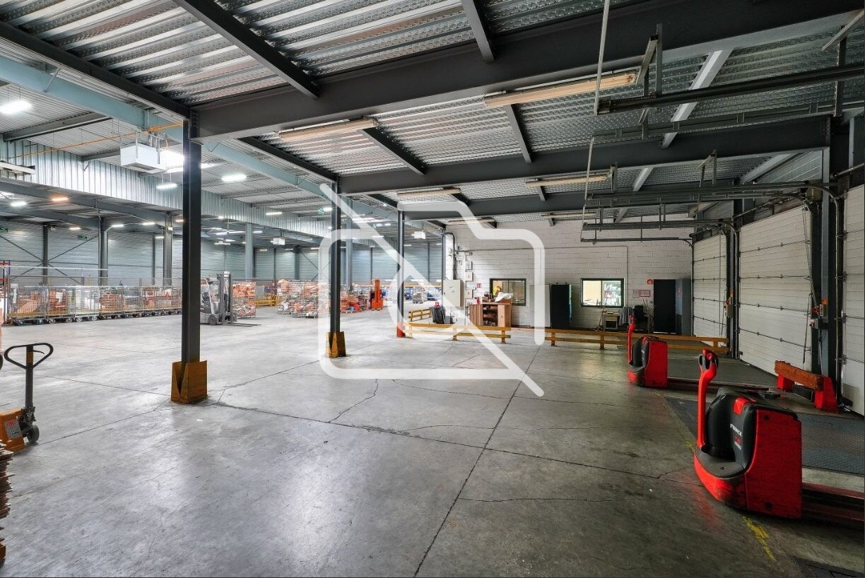 Industrial in Villeparisis to rent Interior Photo- Image 1 of 6