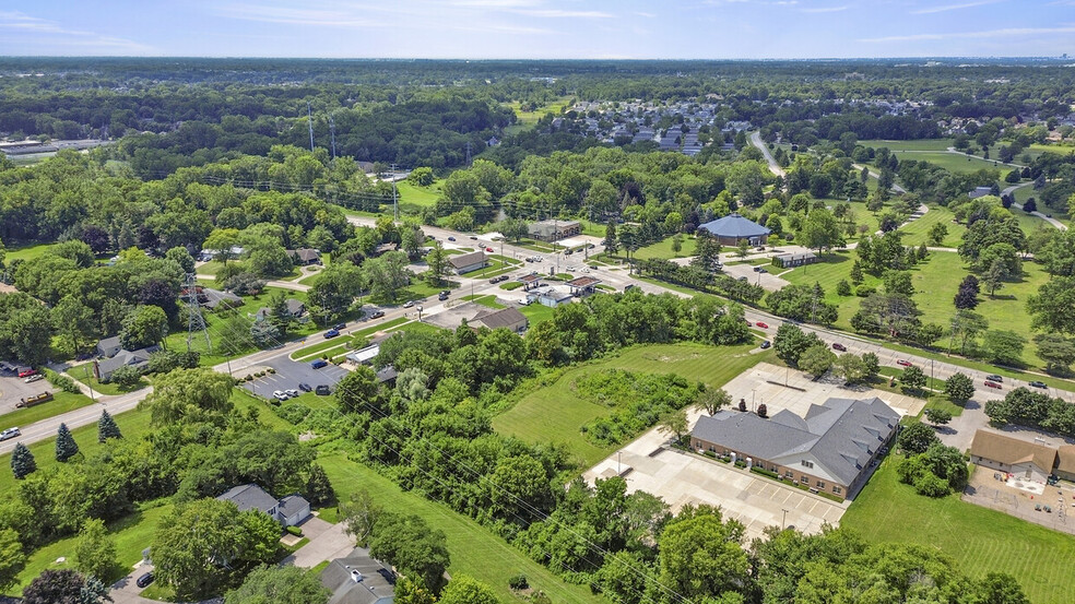 38500 Garfield Rd, Clinton Township, MI for sale - Aerial - Image 2 of 14