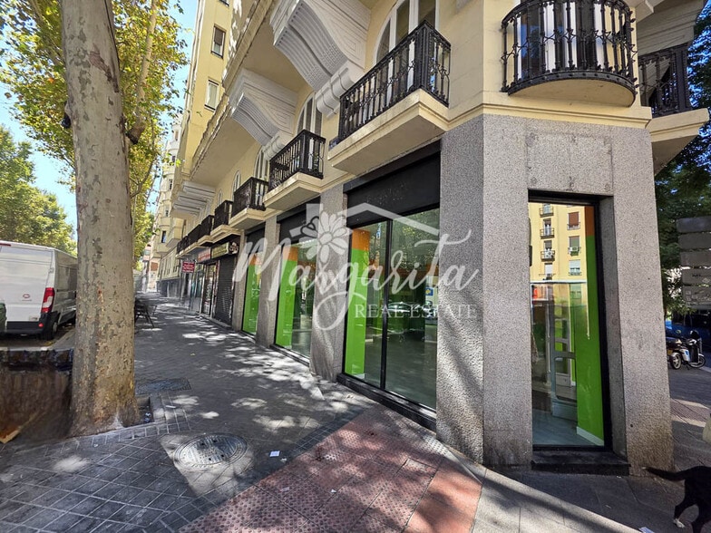Retail in Madrid, Madrid to rent - Building Photo - Image 2 of 19
