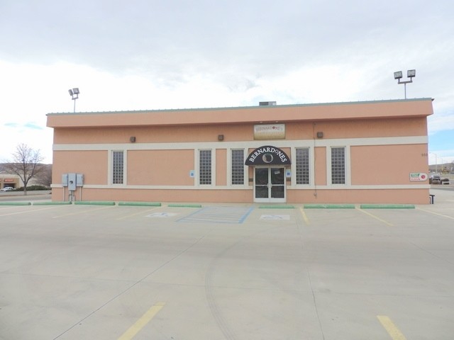 933 W Main St, Farmington, NM for sale - Primary Photo - Image 1 of 10